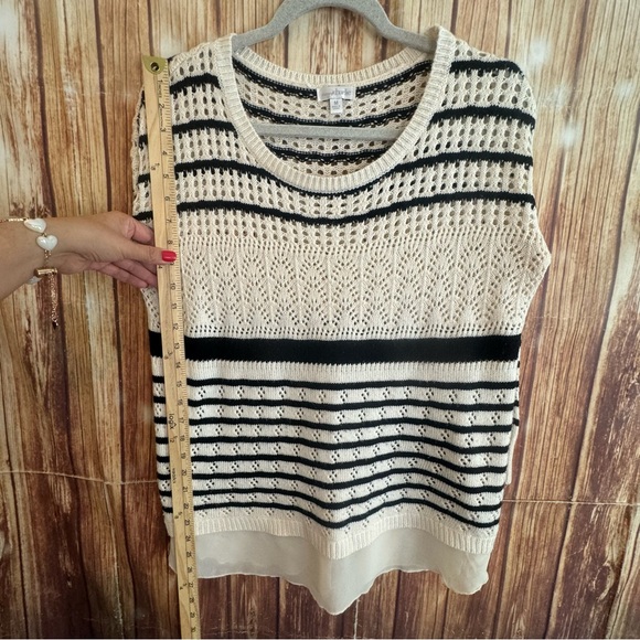 Charming Charlie Women’s Scoop Neck Striped Pullover Knit Sweater Size Medium - Picture 8 of 10